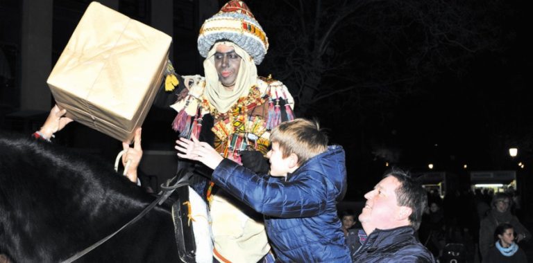 El Ayuntamiento esgrime razones de seguridad para justificar la retirada de los caballos de Sus Majestades