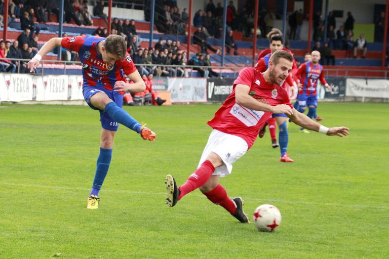 Al Yeclano le vuelan dos puntos en el último minuto