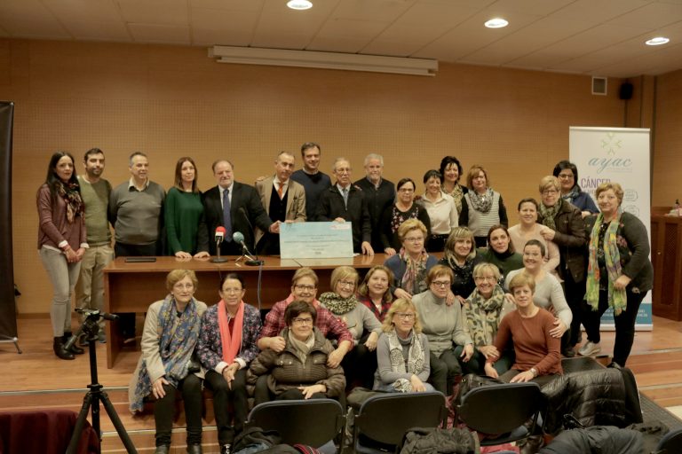 AYAC Yecla potencia la investigación contra el cáncer con 5.000 euros
