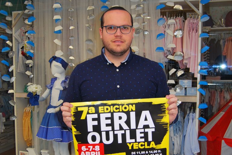 “La Feria Outlet ofrece las mismas ventajas de  un gran centro comercial en Yecla ”