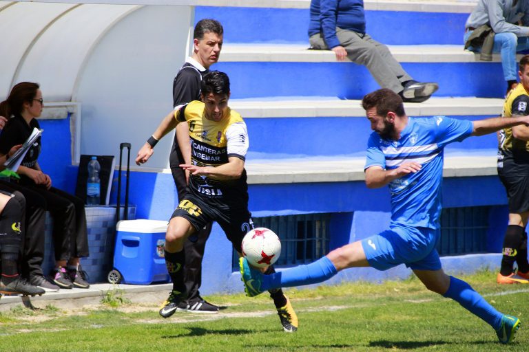 El Yeclano, a dos puntos del alirón tras golear al Bala Azul