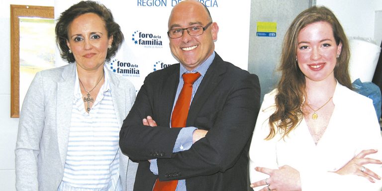 Alfonso Galdón deja de presidir el Foro de la Familia en la Región