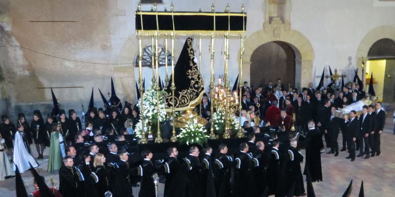 La Semana Santa de Yecla encara su recta final con los cofrades pendientes del cielo