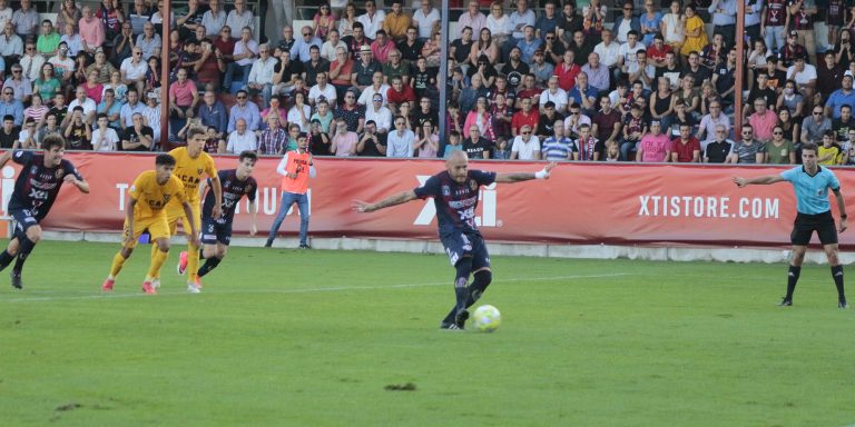 El Yeclano se adjudica el derbi regional ante el UCAM Murcia