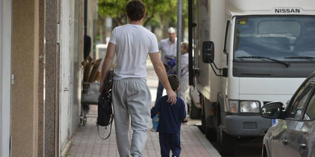 El alcalde de Yecla llama a la precaución ante la salida de los niños a la calle