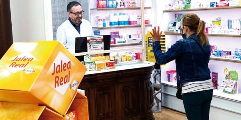 Las farmacias de Yecla: servicio esencial en la lucha contra el virus