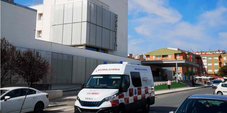 “QUE NO SE VAYAN LOS MÉDICOS DE NUESTRO HOSPITAL”