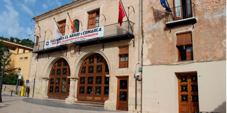 ‘Salvemos el Arabí’ pide a toda Yecla manifestarse contra la macrogranja el 11 de julio