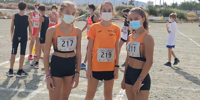 Medalla de plata para el ADA Yeclano Sub14 femenino en el Regional de Cross