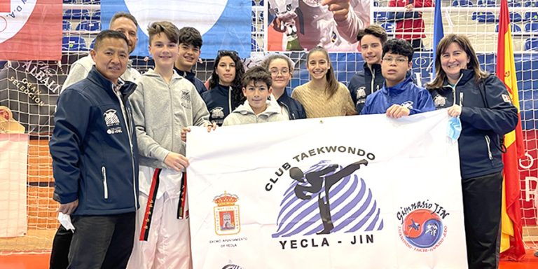 EL TAEKWONDO YECLANO IMPUSO SU LEY SOBRE EL TATAMI DE VALDEPEÑAS