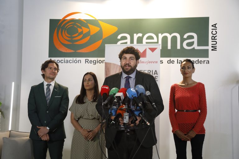 EL PRESIDENTE LÓPEZ MIRAS INAUGURA LA FERIA DE LA “CONSOLIDACIÓN DE LOS BUENOS DATOS DE 2021”