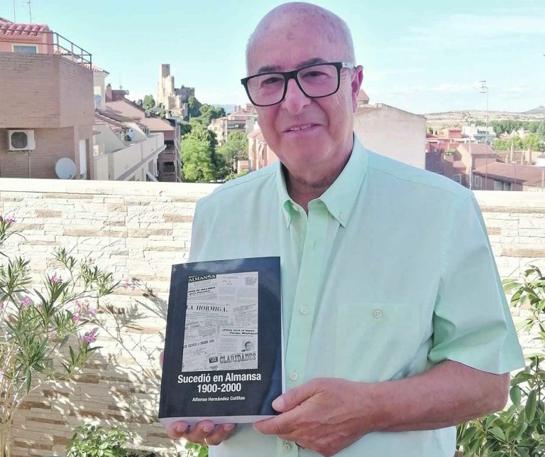 SE PRESENTA EL LIBRO DE ALFONSO HERNÁNDEZ CUTILLAS  “SUCEDIÓ EN ALMANSA” (1900-2000)”