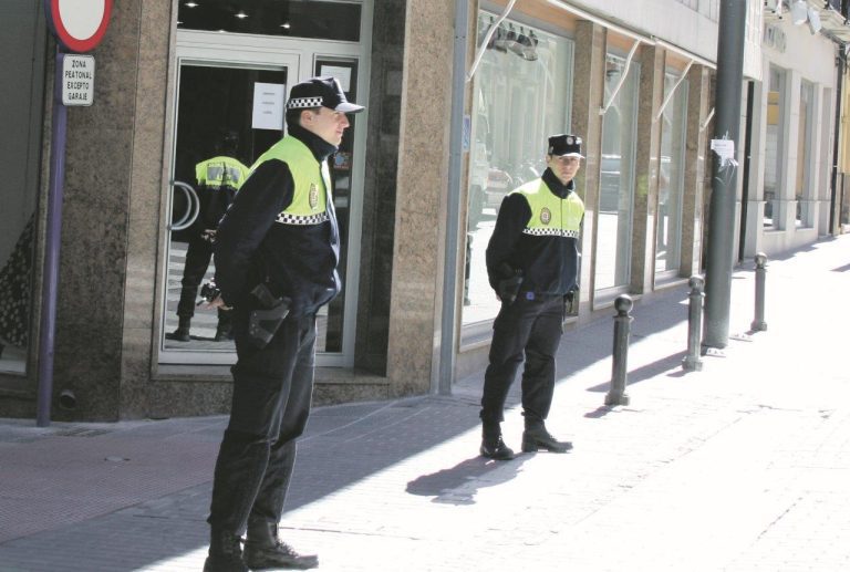 LA POLICIA LOCAL CONTINÚA CON SU SERVICIO ‘COMERCIO SEGURO’