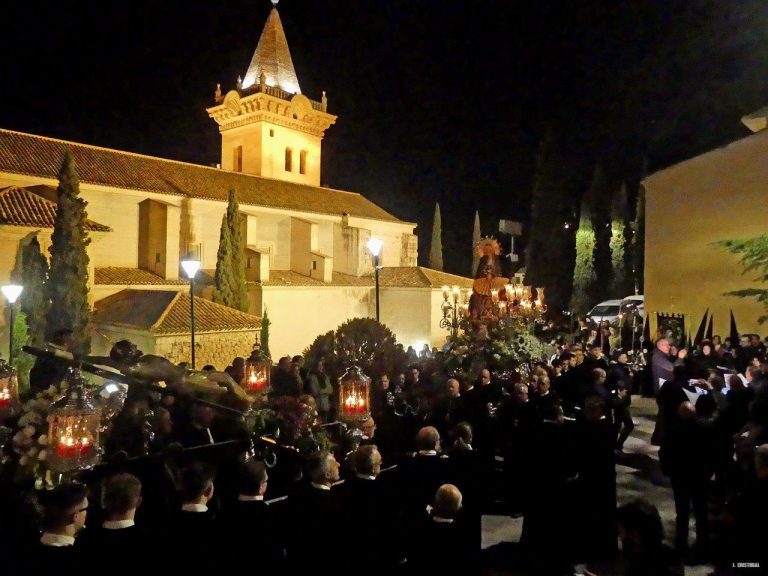 LUNES SANTO – PROCESIÓN PENITENCIAL DEL ROSARIO (GALERÍA DE IMÁGENES)