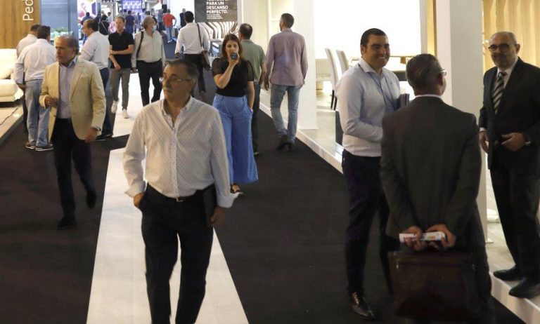 FERIA DEL MUEBLE YECLA ABRE SUS PUERTAS