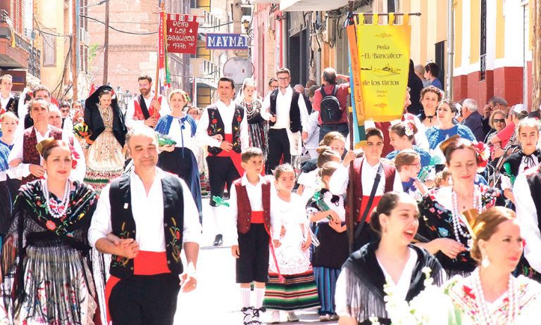 ARRANCAN LAS FIESTAS DE SAN ISIDRO CON LA PROCESIÓN Y OFRENDA