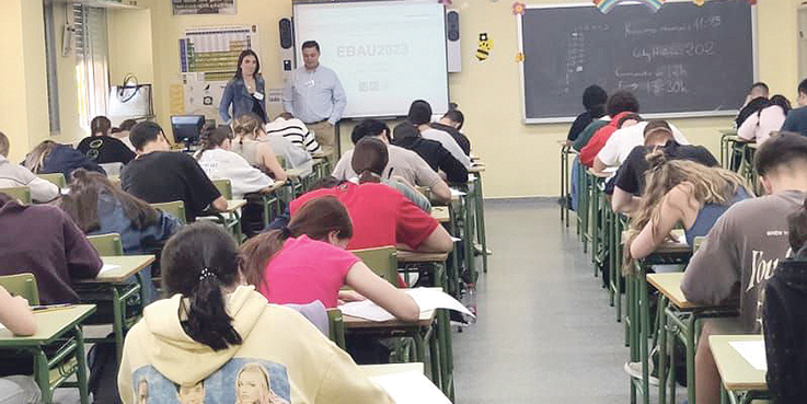 195 ALUMNOS DE YECLA SE EXAMINAN DE LA EBAU