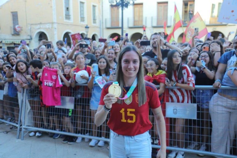 ENTREVISTA: EVA NAVARRO – CAMPEONA DEL MUNDO CON LA SELECCIÓN ESPAÑOLA