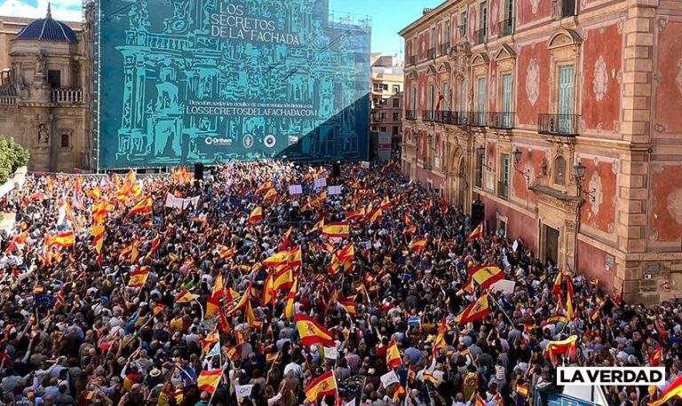 LA PROTESTA ANTE LA LEY DE AMNISTÍA LLEGA A YECLA