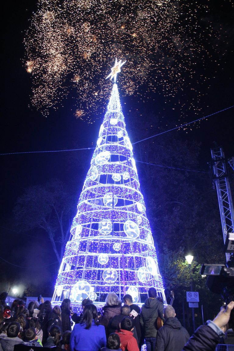 EN YECLA YA SE HA ENCENDIDO LA NAVIDAD