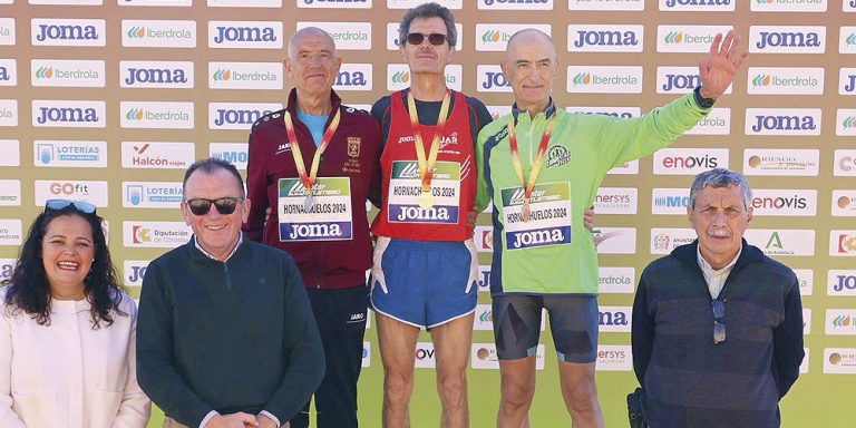 SALVADOR MARTÍNEZ SE CUELGA EL BRONCE EN EL CAMPEONATO DE ESPAÑA MÁSTER DE CROSS