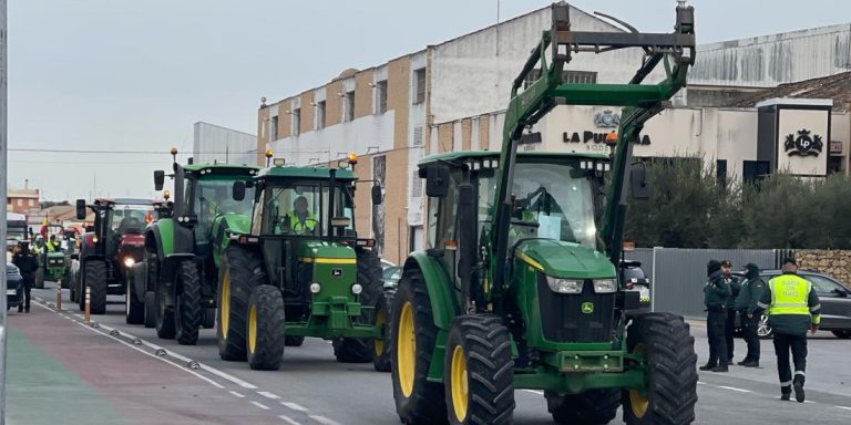 LOS AGRICULTORES VUELVEN A PROTESTAR EN EL ALTIPLANO