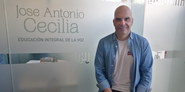 ACADEMIA JOSÉ ANTONIO CECILIA: EDUCACIÓN INTEGRAL DE LA VOZ EN YECLA