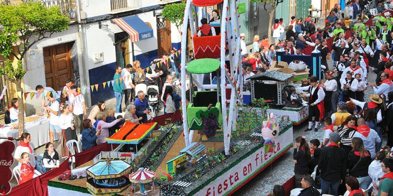 LAS CARROZAS SE REPARTIRÁN UN TOTAL DE 15.350 EUROS EN PREMIOS