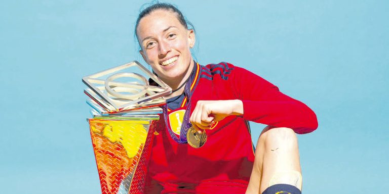 ENTREVISTA: EVA NAVARRO, JUGADORA DE LA SELECCIÓN ESPAÑOLA DE FÚTBOL