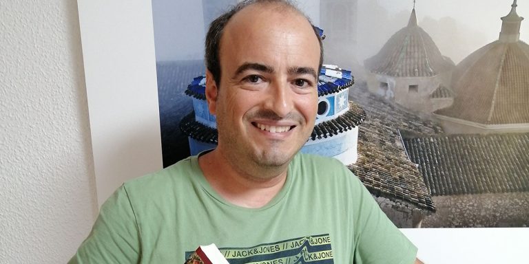 ENTREVISTA: JAVIER HERNÁNDEZ, PROFESOR EN IRÁN E HIJO DE ALFONSO HERNÁNDEZ