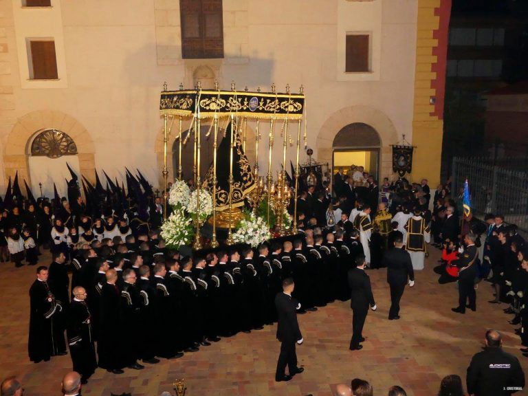 GALERÍA DE IMÁGENES – PROCESIÓN DEL SANTO ENTIERRO