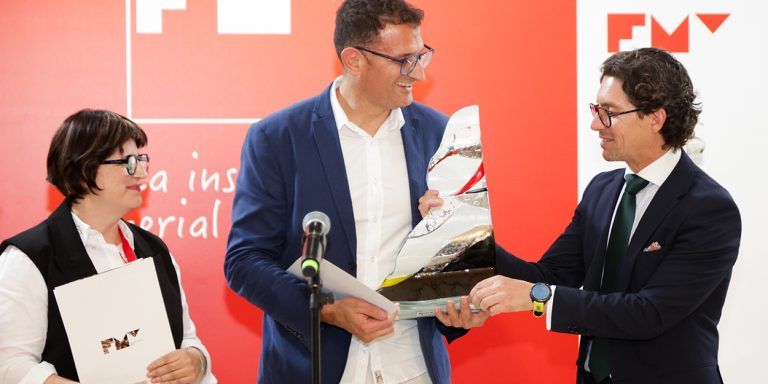 Reyes Ordóñez, premio al mejor diseño de estand en  la 63ª edición de FMY