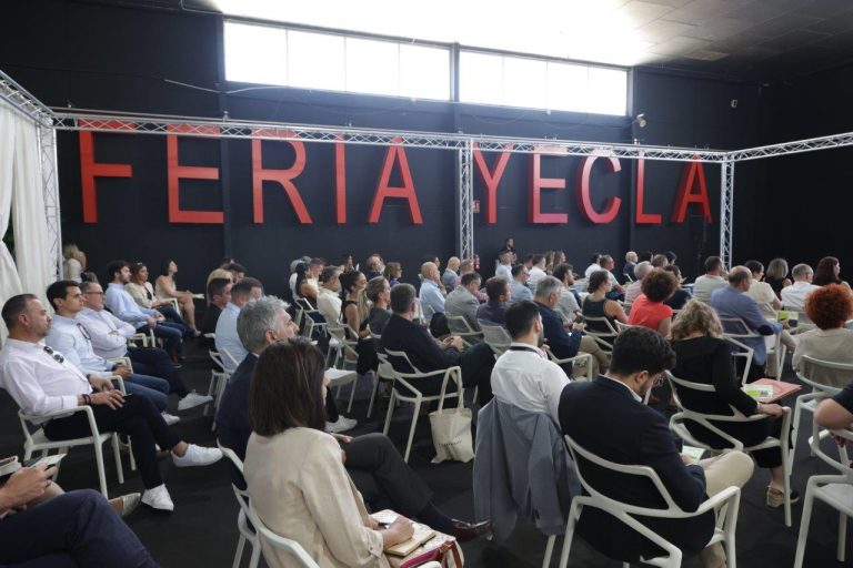 Feria del Mueble Yecla encara su jornada final tras tres intensos días de actividad