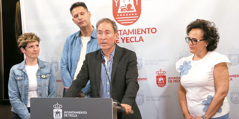 “Casi 500 personas participaremos en esta recreación histórica en Yecla ”