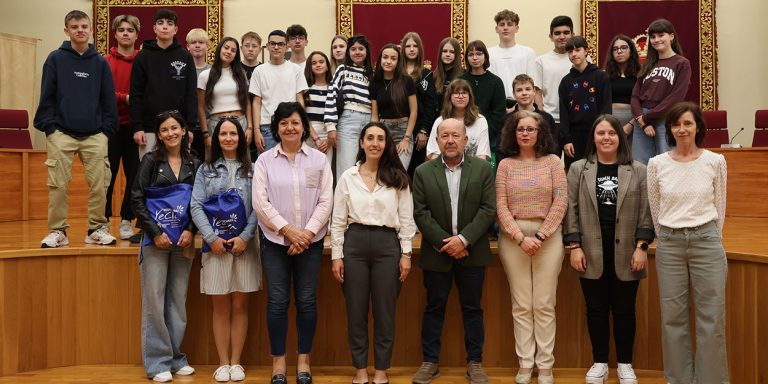 Recepción municipal a alumnos y profesoras de la República Checa