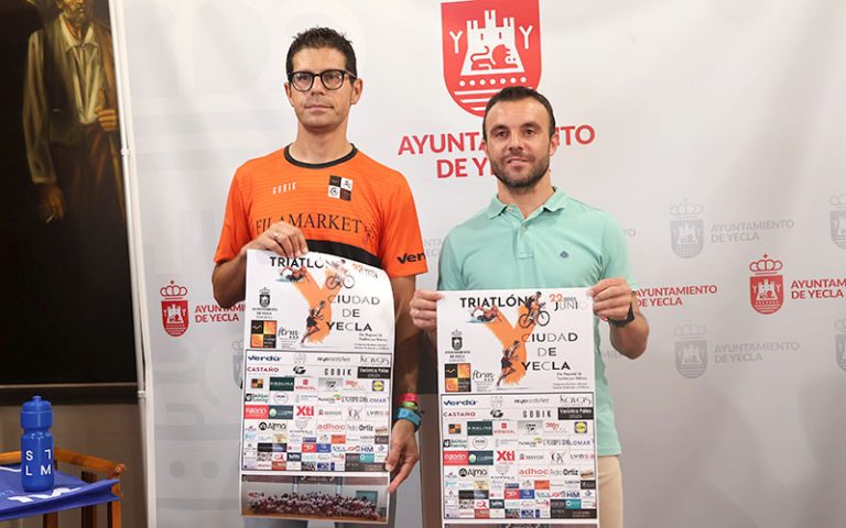 Los Rosales acogen la séptima edición del Triatlón Ciudad de Yecla
