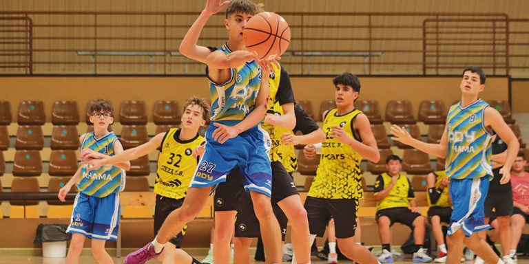 Contundente victoria del júnior RDY Khama contra el Cieza EB