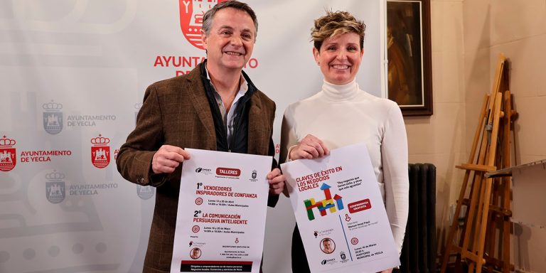 conferencias de la Escuela Municipal de Desarrollo Económico de Yecla (EMDEY)